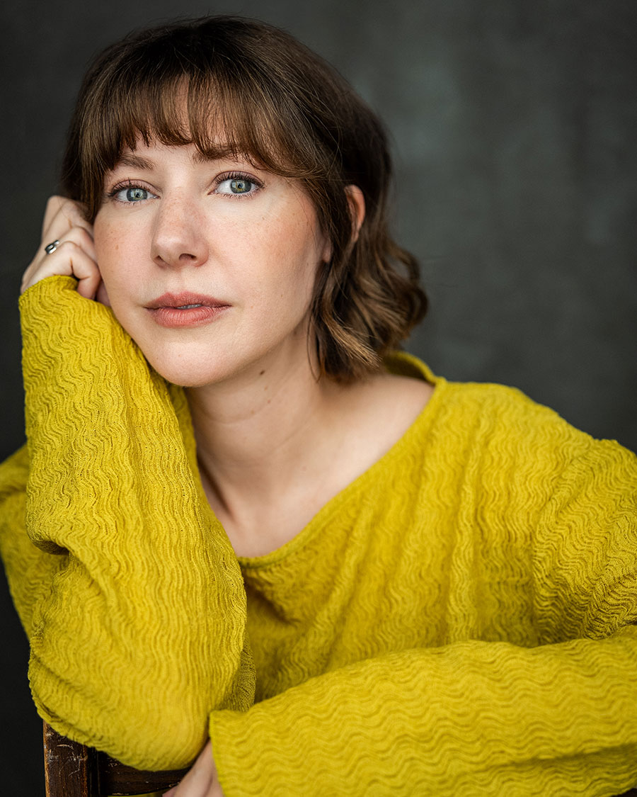 Catherine Steadman author headshot